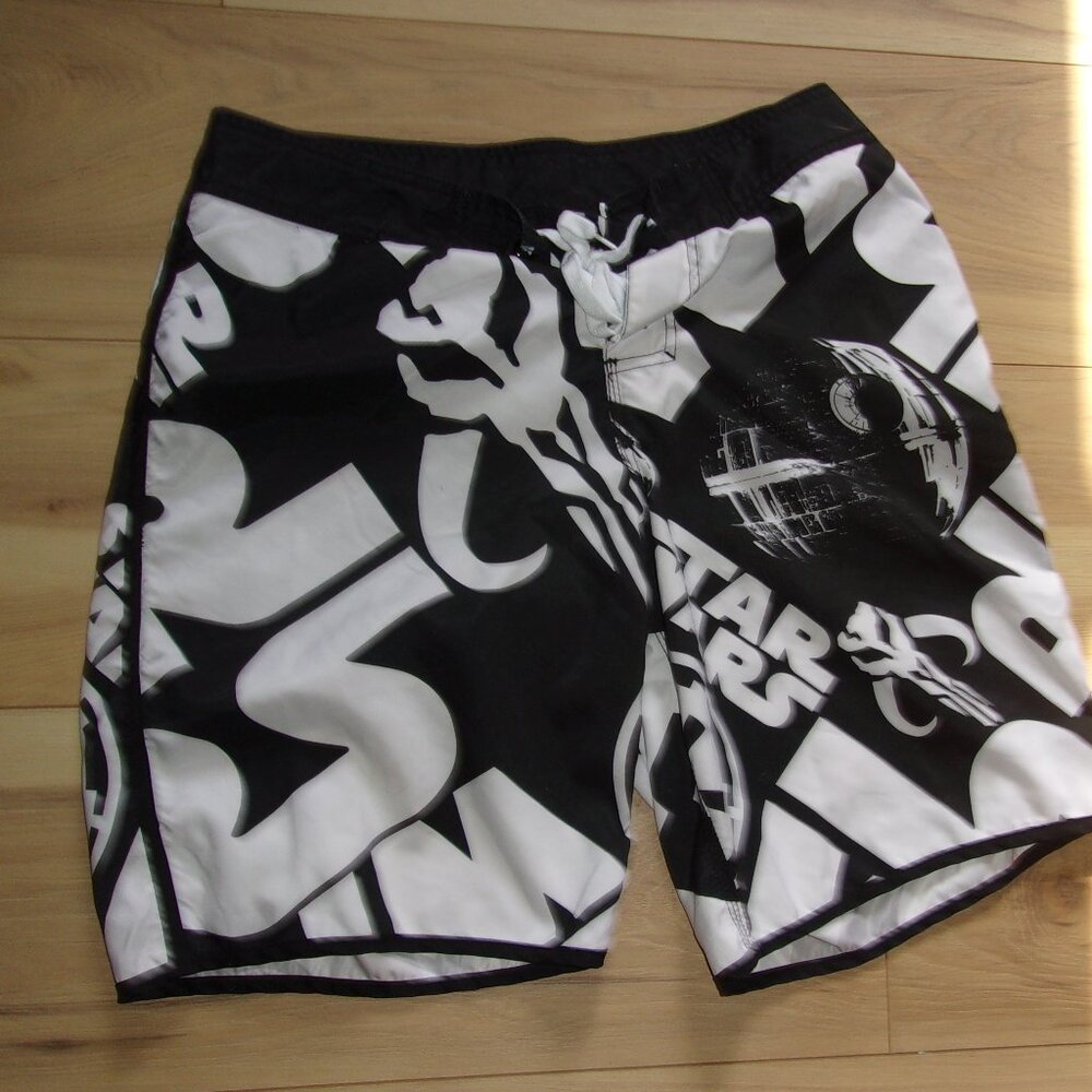 size 32 star wars  black Mens swim suit trunks shorts